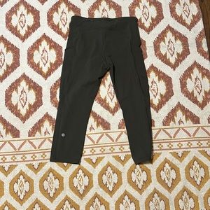 Lululemon Leggings - Capris 21”